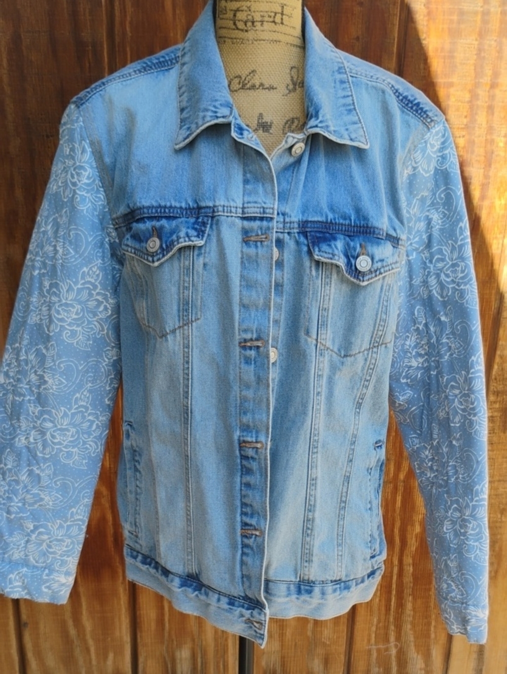 Kensie Light Blue Denim Jacket with Floral Printed, Quilted Sleeves
